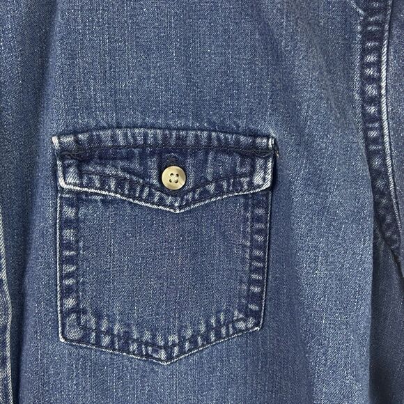 American Eagle Outfitters Denim Shirt Women’s Favorite Fit Button Up Size Small - Picture 3 of 4